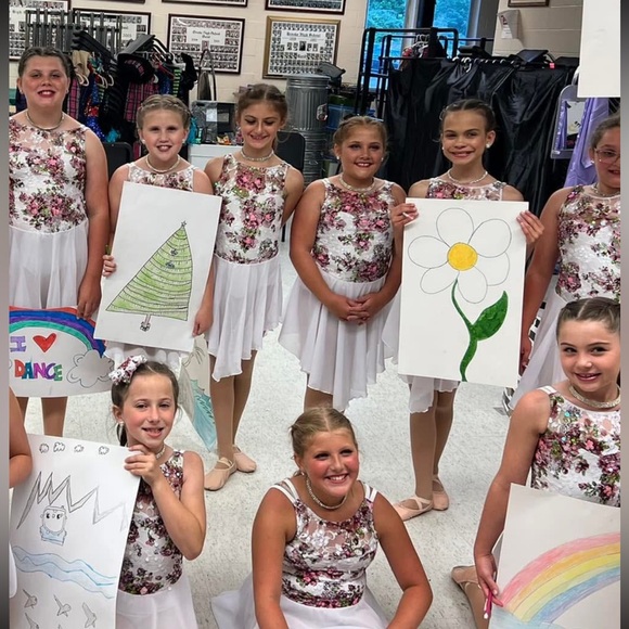 Glamour Floral Dance Costume - Picture 12 of 12